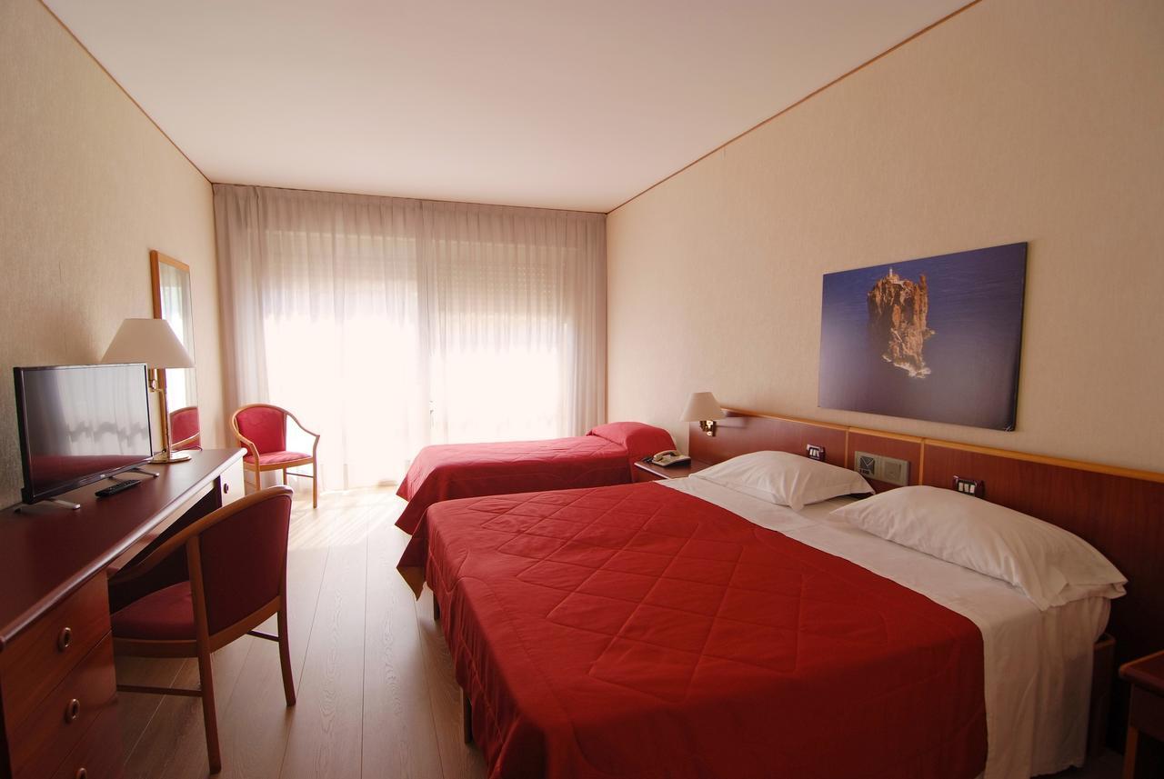 Hotel Torre Normanna Altavilla Milicia Exterior foto