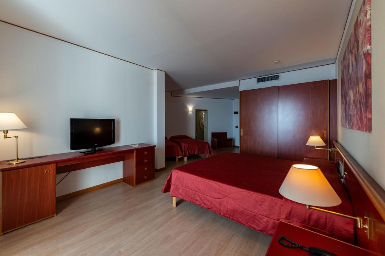 Hotel Torre Normanna Altavilla Milicia Exterior foto